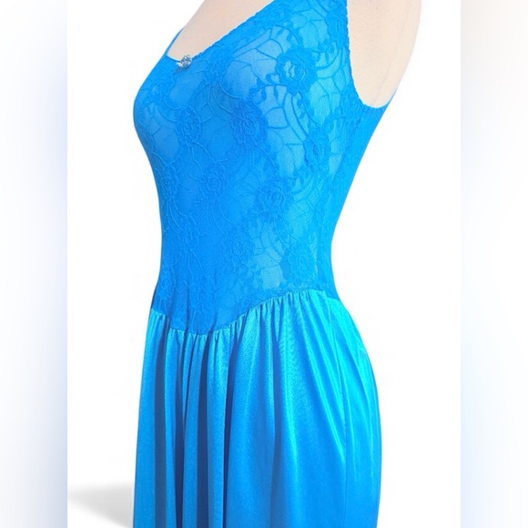 Vintage Midi Length Full Slip Dressw Sheer Lace Bodice & Opaque Skirt in Blue, L - Picture 6 of 10